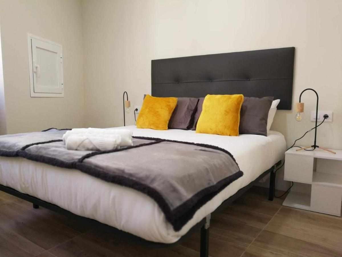 Kubik Apartamentos K3 กาเซเรส ภายนอก รูปภาพ