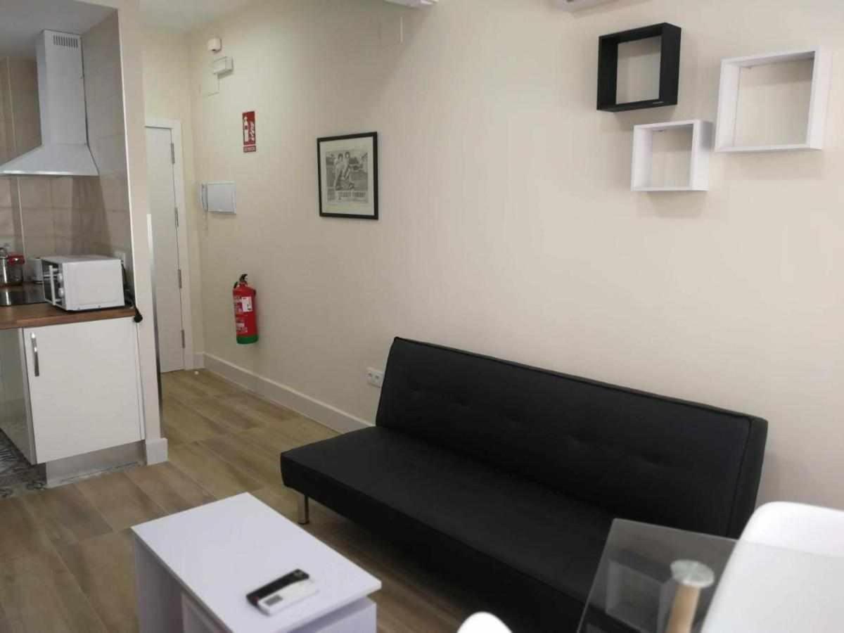 Kubik Apartamentos K3 กาเซเรส ภายนอก รูปภาพ
